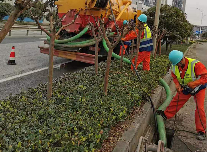 中原镇市政管道清淤