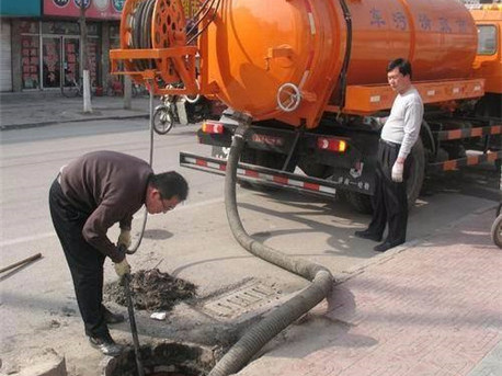 中原镇清掏化粪池，健康生活从这里开始